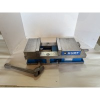 KURT 3600V CNC MILLING VISE 6" JAW WIDTH 6 1/2" OPENING MFG. IN USA KURT ANGLOCK, USED