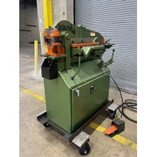 PIRANHA 4- TON HYRDRAULIC IRONWORKER MODEL P40, LIKE NEW CONDITON