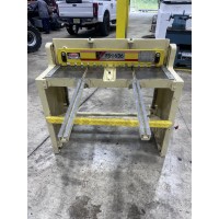 JET 36" x 16 GAUGE JUMP SHEAR WITH MANUAL BACK GAUGE AND FRONT SUPPORTS MODEL FS-1636 MFG. IN TAIWAN EXCELLENT CONDITION JET 36" x 16 GAUGE JUMP SHEAR WITH MANUAL BACK GAUGE AND FRONT SUPPORTS MODEL FS-1636 MFG. IN TAIWAN EXCELLENT CONDITION
