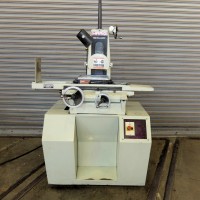 HARIG 612 BALLWAY PRECISION HAND FEED SURFACE GRINDER MODEL BALLWAY 612 WITH WALKER FINE POLE PERMANENT MAGNETIC CHUCK  AND FINE FEEDS